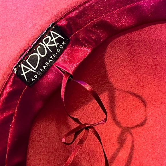 Soft Wool Hat - Picture 5 of 5